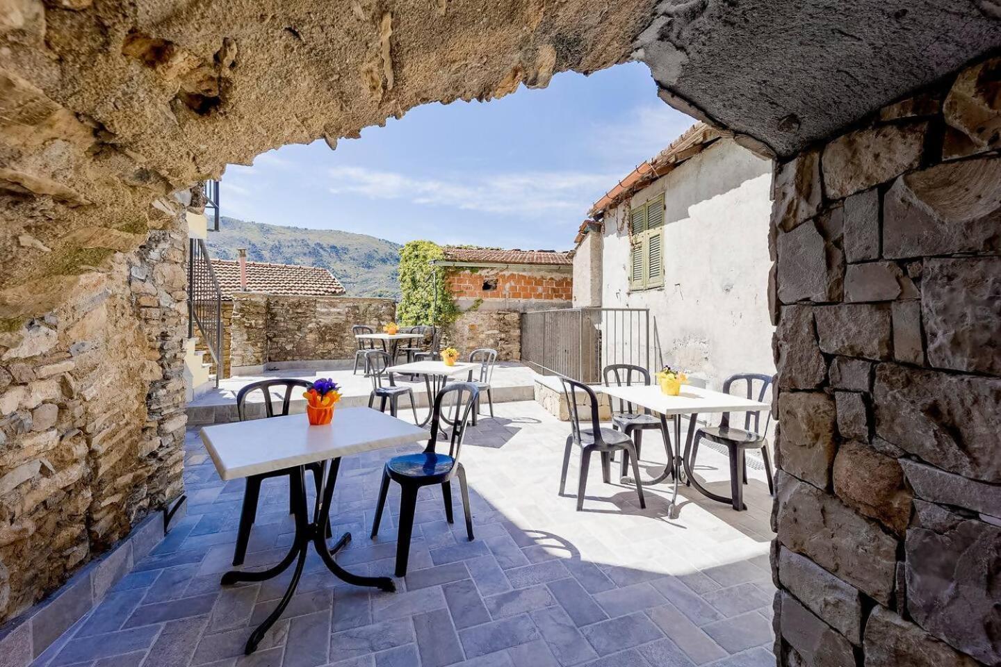 Marina dʼAndora Appartamento Alba Dachi Farm מראה חיצוני תמונה
