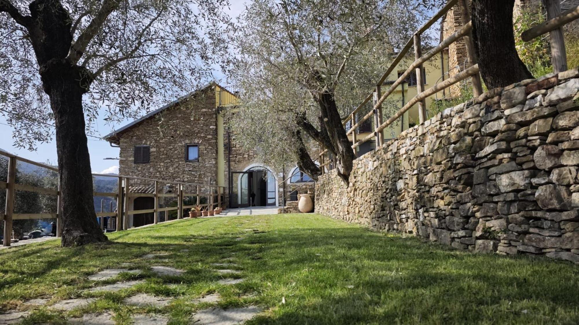 Marina dʼAndora Appartamento Alba Dachi Farm מראה חיצוני תמונה